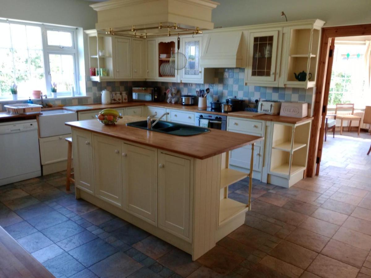 Tullynacrunat Lodge Castleblayney Bagian luar foto
